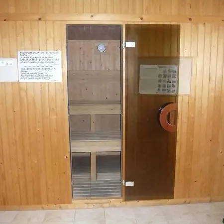 Piso De 2 Con Piscina Comunitaria *