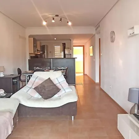 Piso De 2 Con Piscina Comunitaria